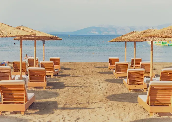 Aparthotel La Playa Grande 3*