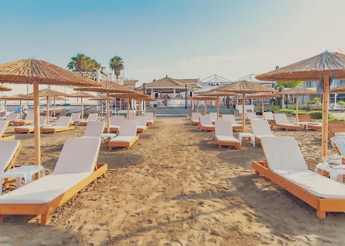 Апарт-отель La Playa Grande 3*